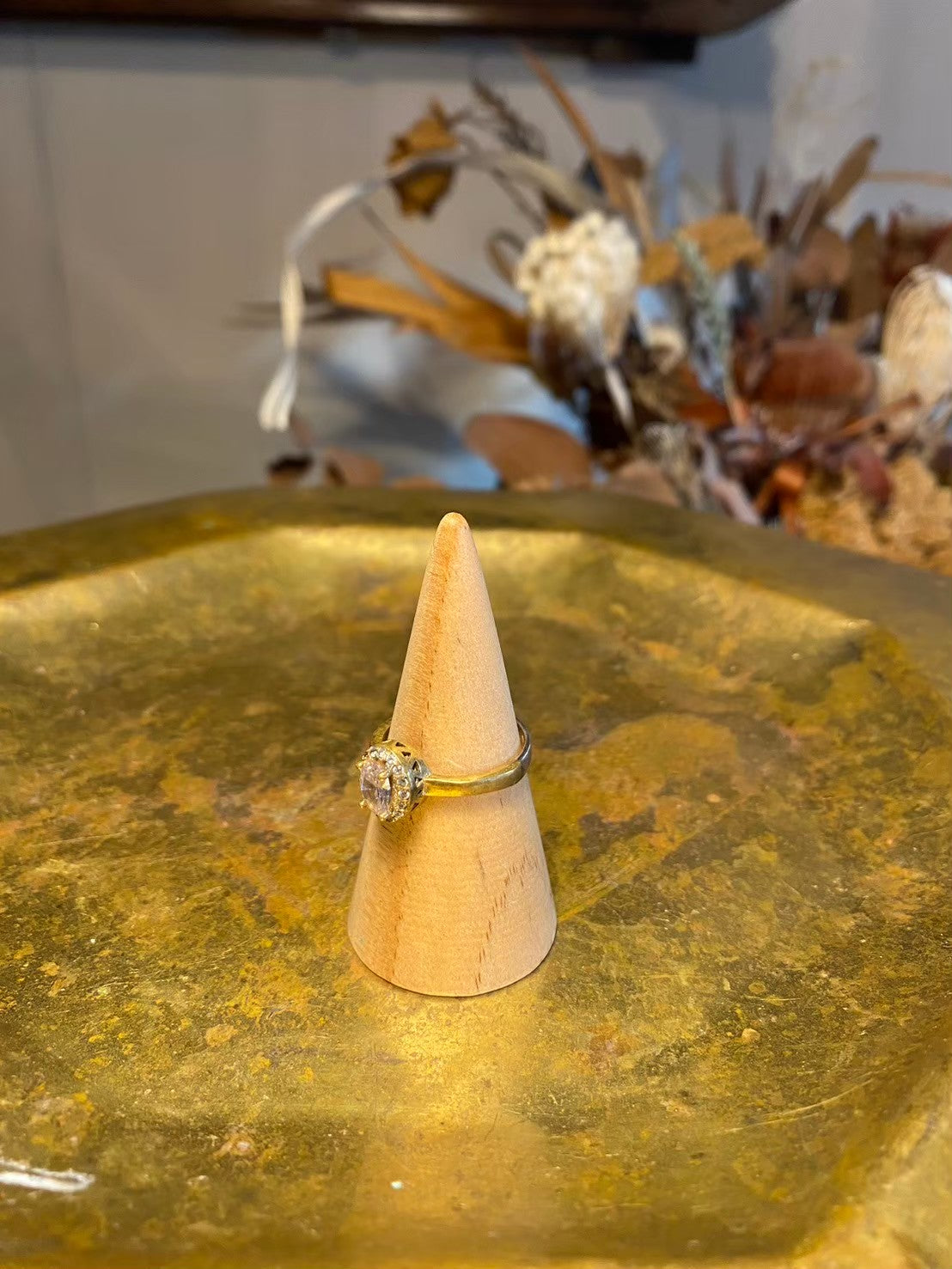 paris vintage ring