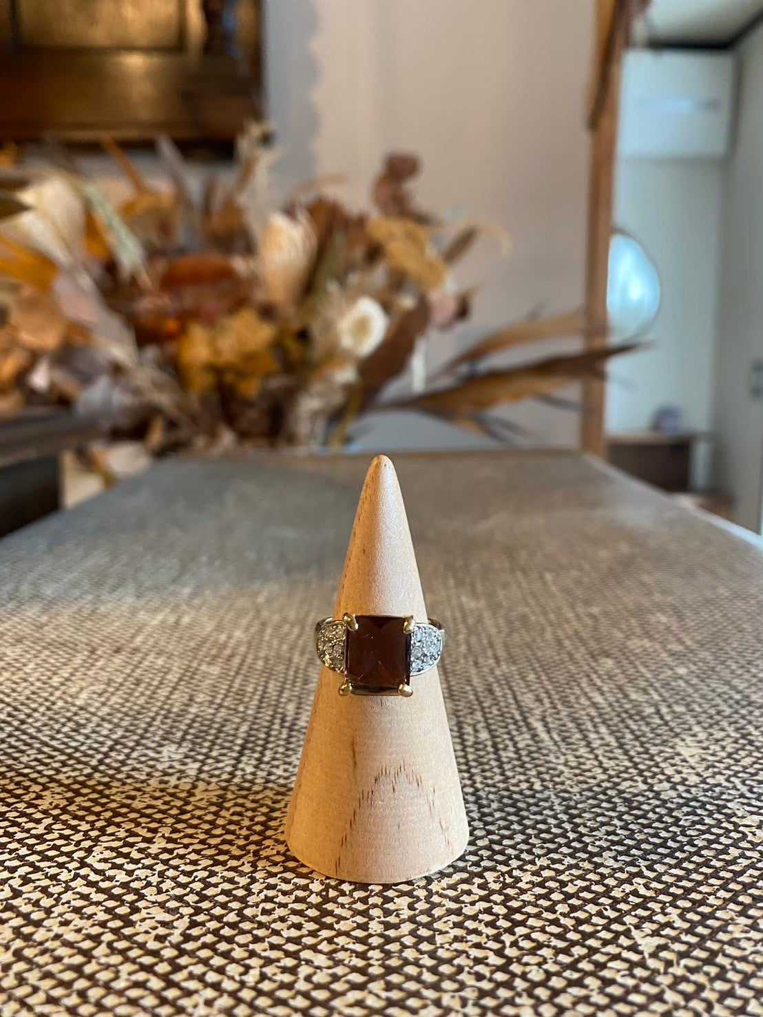 paris vintage ring