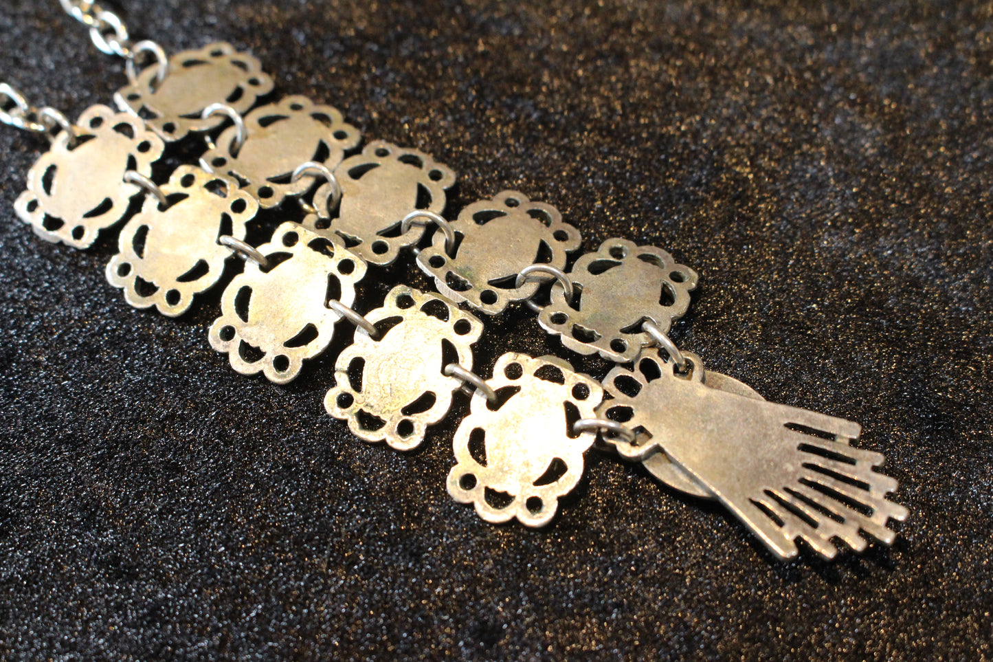 paris vintage necklace