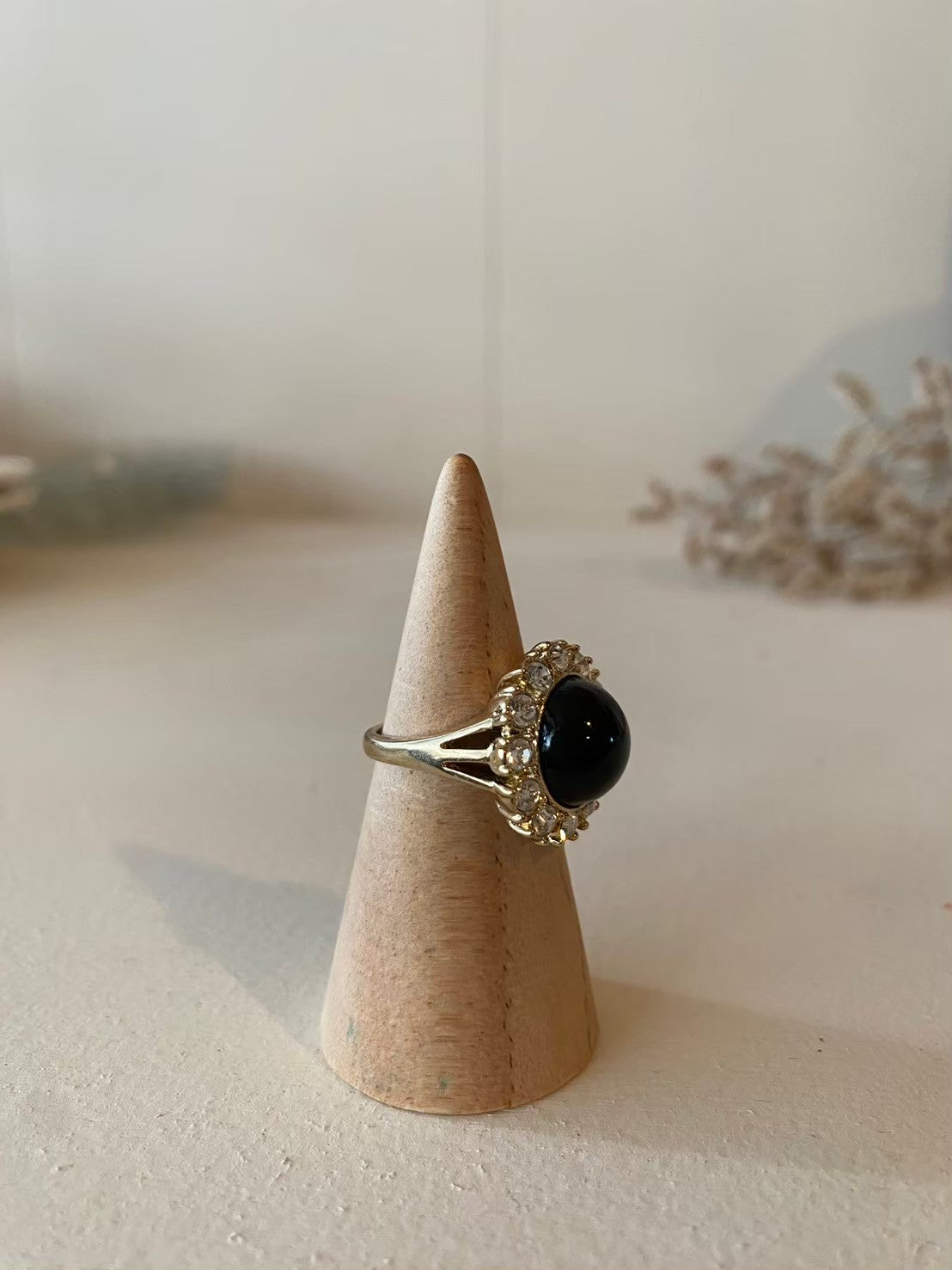 paris vintage ring
