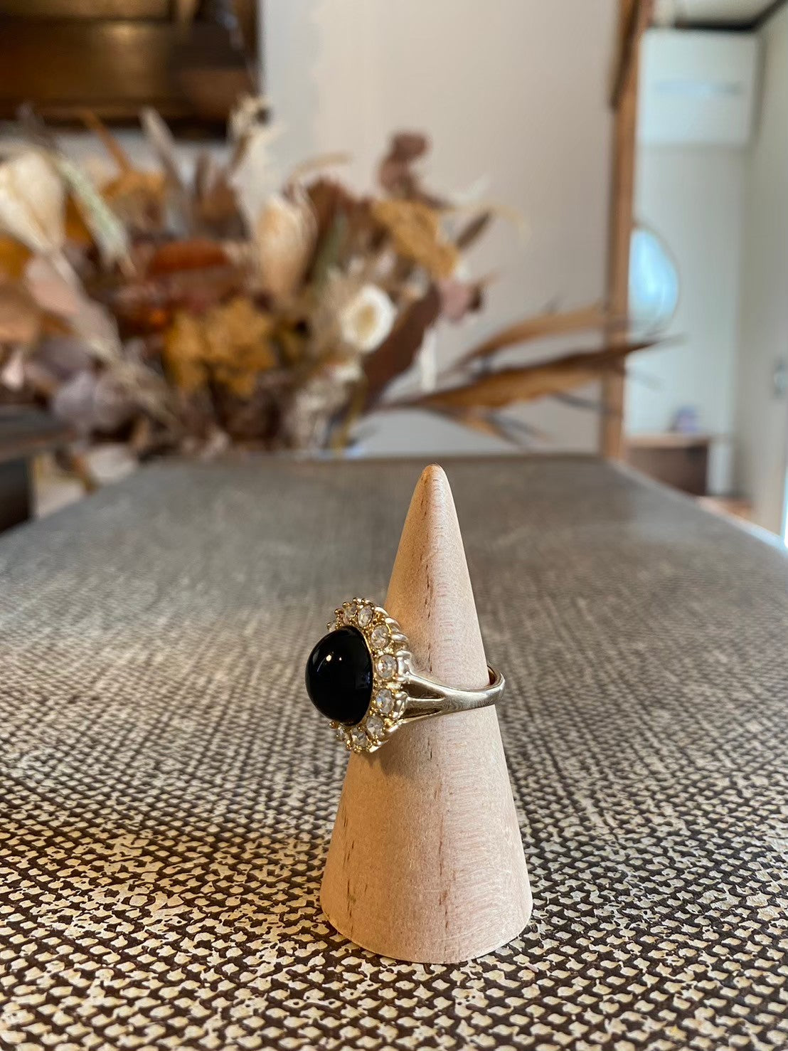 paris vintage ring