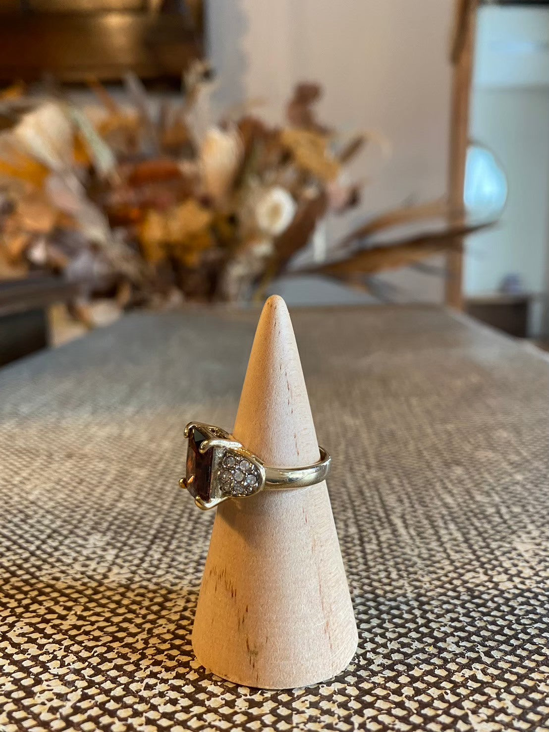 paris vintage ring