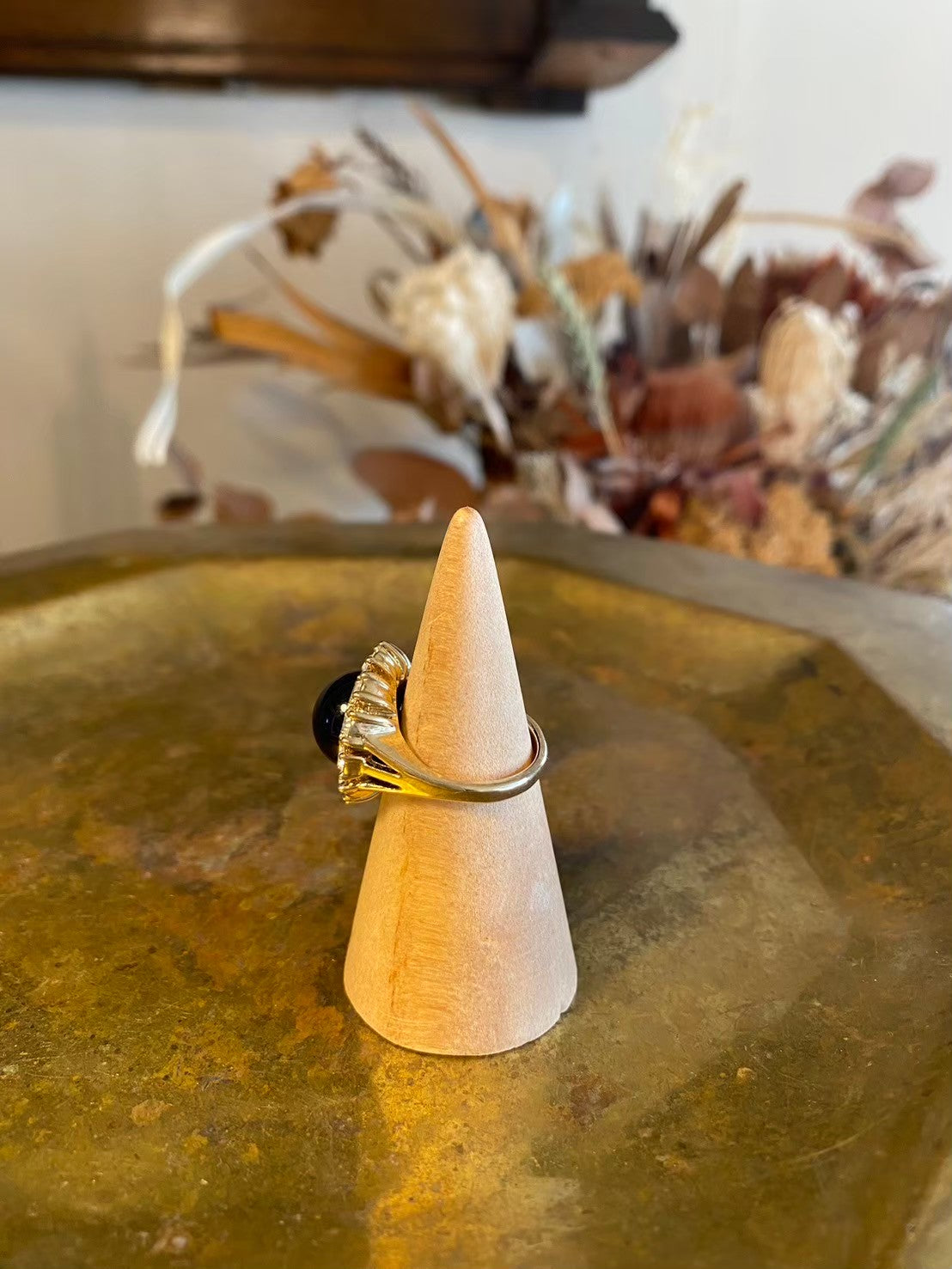 paris vintage ring