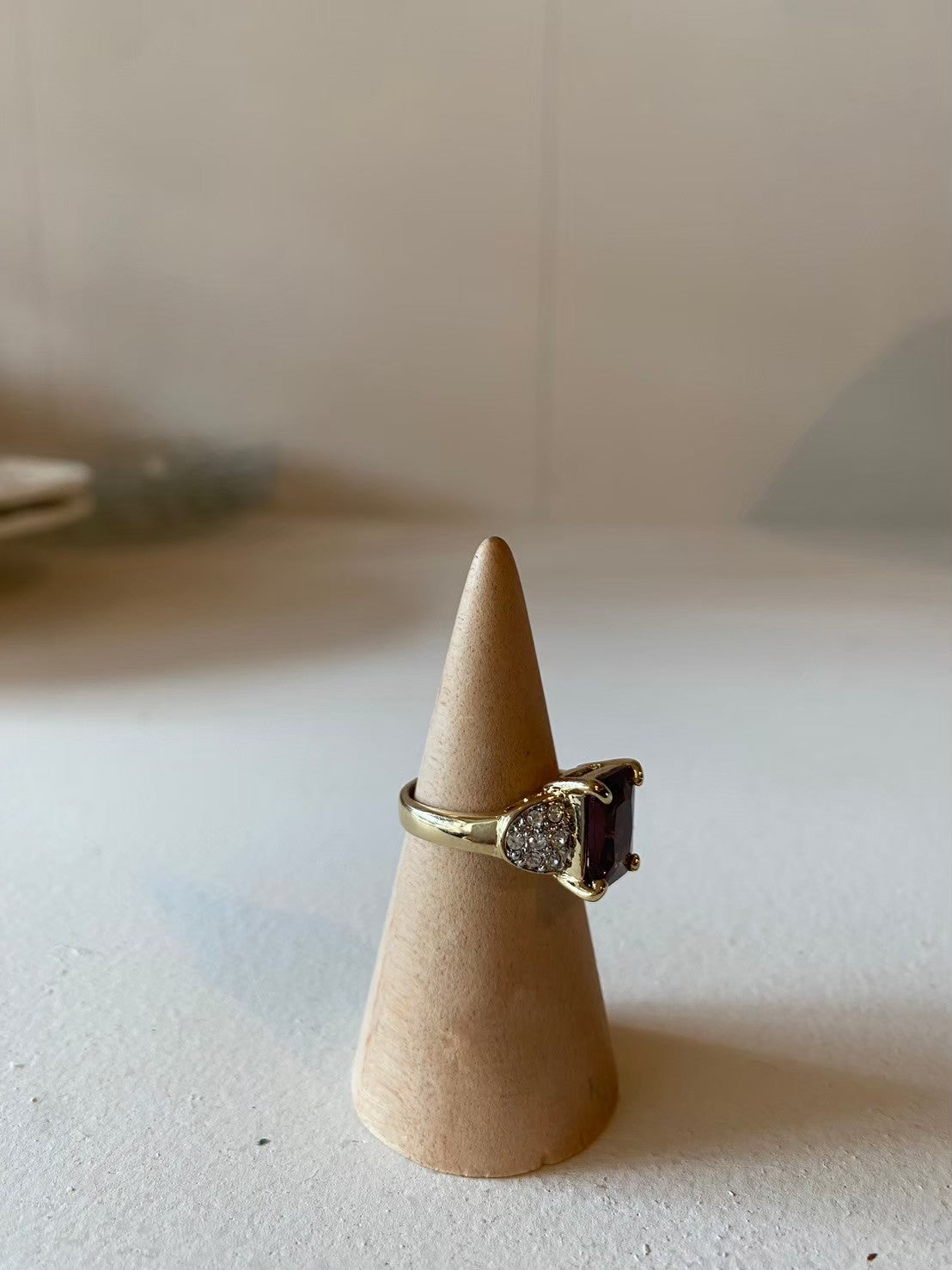 paris vintage ring