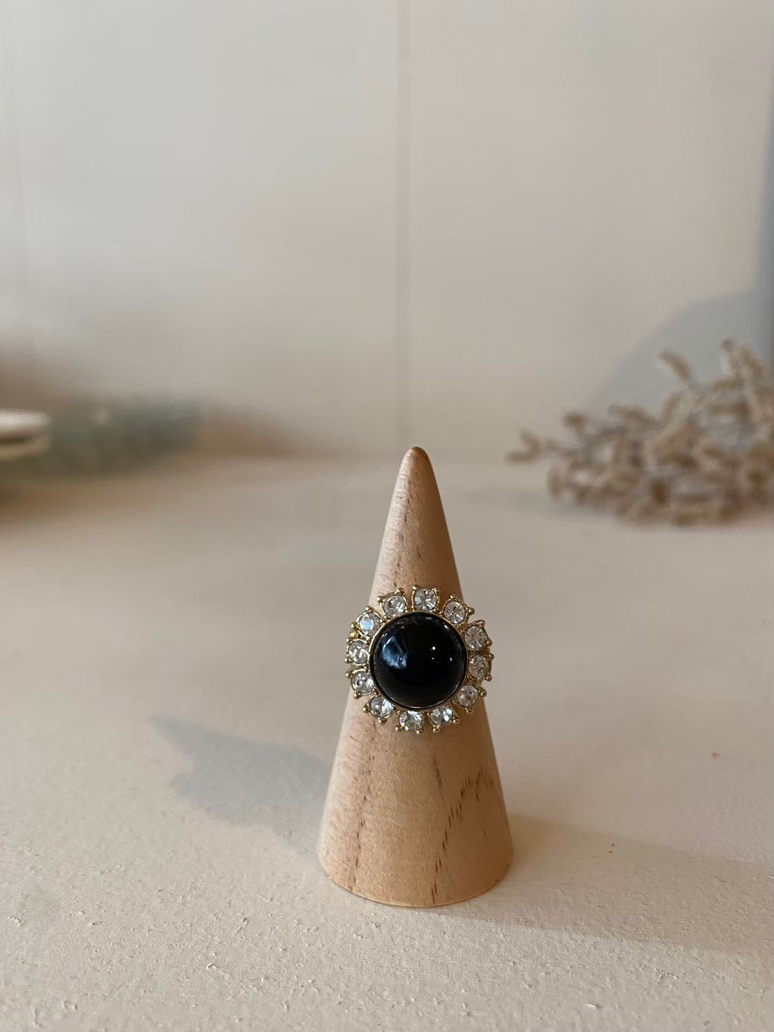 paris vintage ring