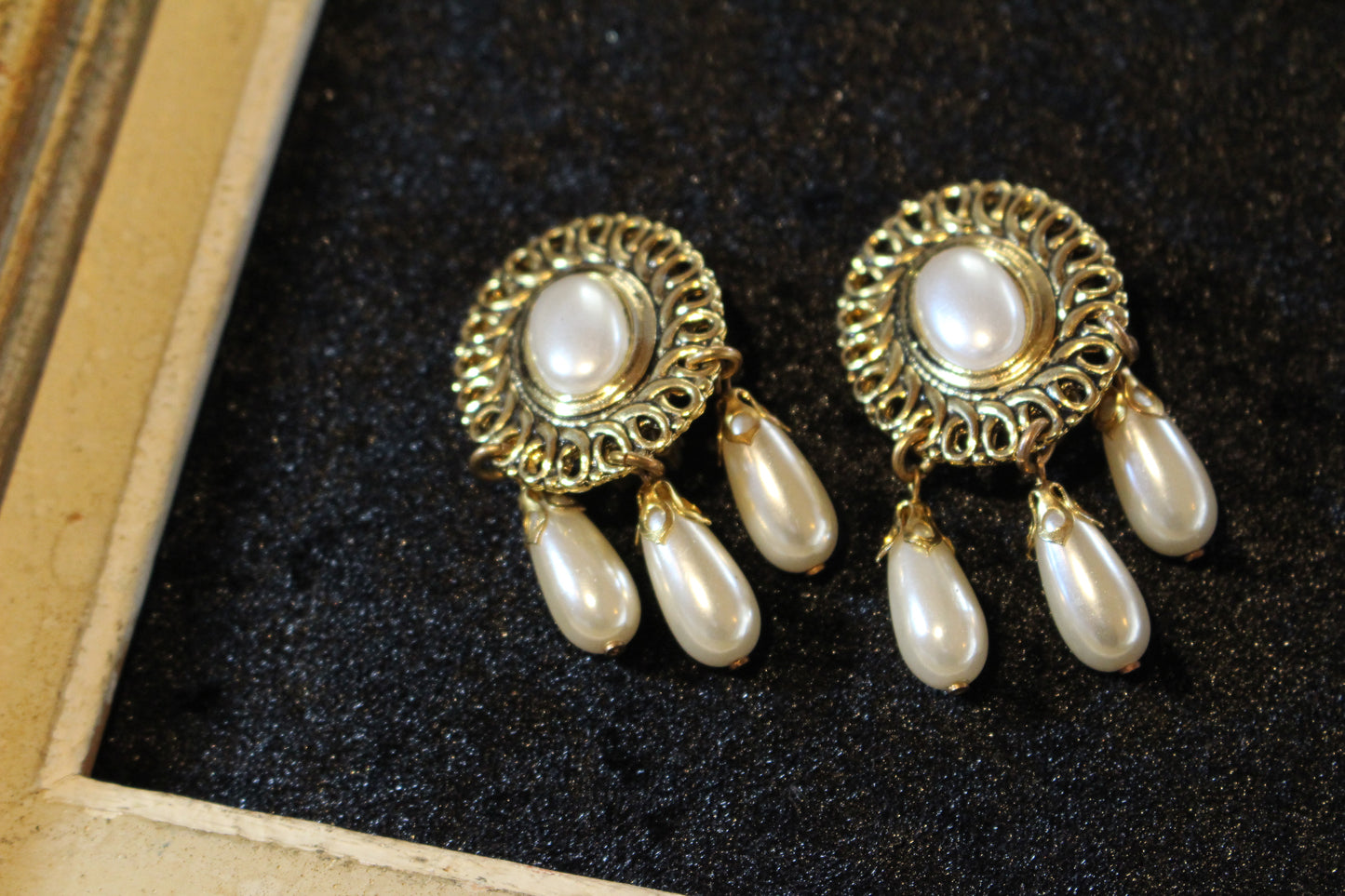 paris vintage earrrings