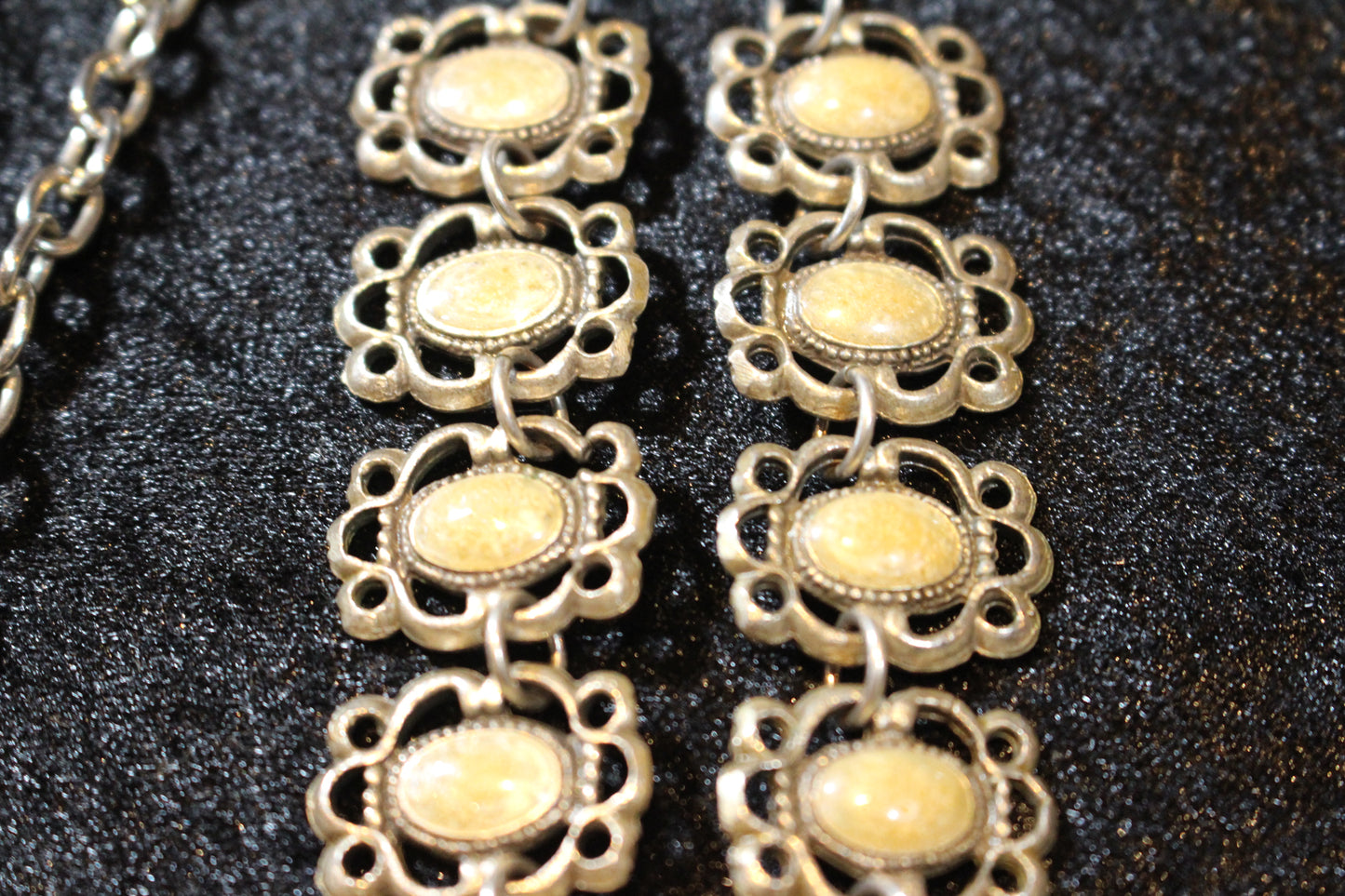 paris vintage necklace